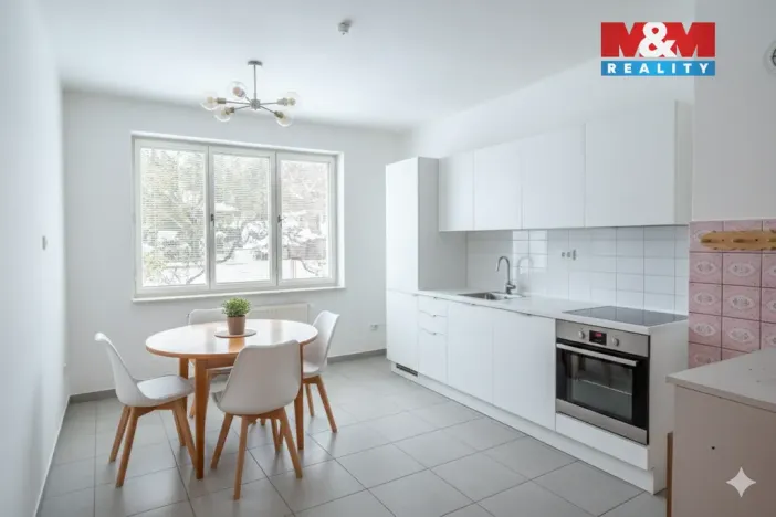 Prodej rodinného domu, Čestice, 258 m2