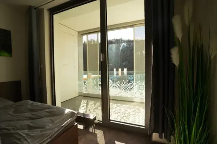 Pronájem bytu 1+kk, Praha - Košíře, Hlaváčkova, 32 m2