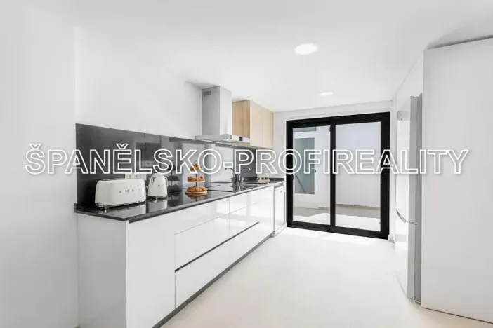 Prodej rodinného domu, Alicante, Španělsko, 207 m2