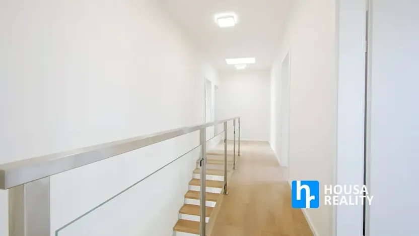 Pronájem rodinného domu, Praha - Křeslice, Ke stráni, 190 m2