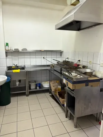 Pronájem restaurace, Praha - Uhříněves, Přátelství, 300 m2