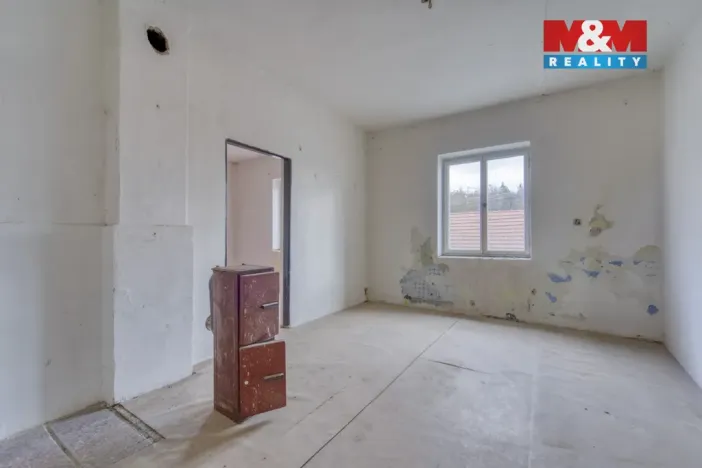 Prodej rodinného domu, Stříbro - Otročín, 300 m2