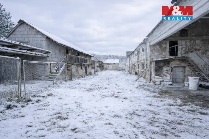 Prodej rodinného domu, Stříbro - Otročín, 300 m2