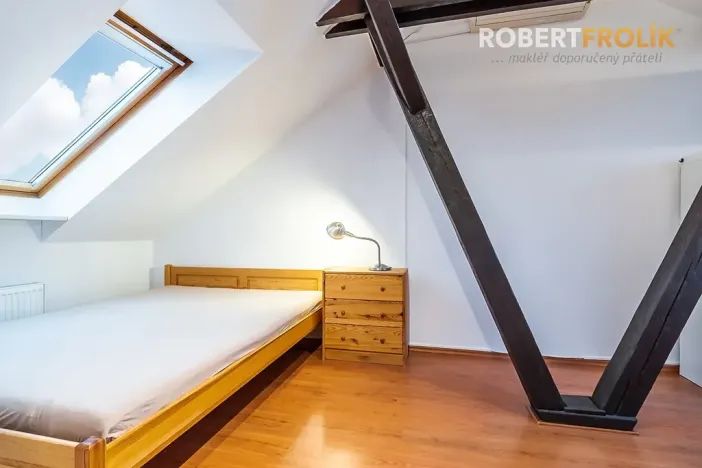 Pronájem bytu 1+kk, Praha - Ruzyně, Sobínská, 36 m2