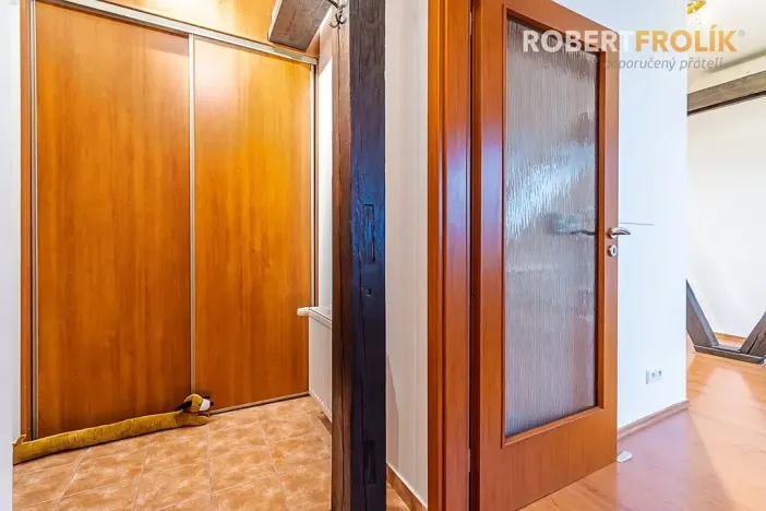 Pronájem bytu 1+kk, Praha - Ruzyně, Sobínská, 36 m2