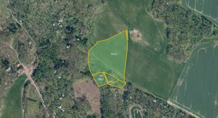 Prodej louky, Liběšice, 22604 m2