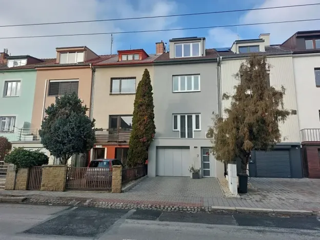 Pronájem bytu 1+kk, Brno, Kroftova, 35 m2