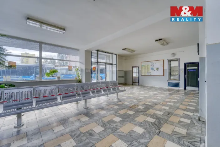 Pronájem obchodního prostoru, Klatovy - Klatovy III, Nádražní, 38 m2