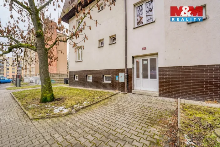 Pronájem bytu 1+kk, Přeštice, Slovenská, 29 m2
