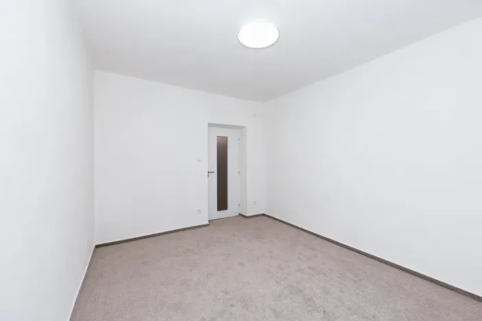 Pronájem bytu 3+1, Praha - Braník, Jeremenkova, 71 m2