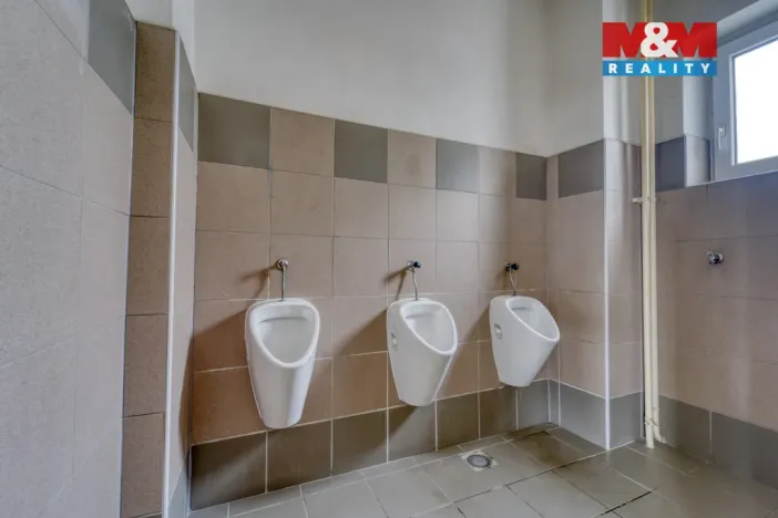 Pronájem obchodního prostoru, Klatovy - Klatovy III, Nádražní, 103 m2