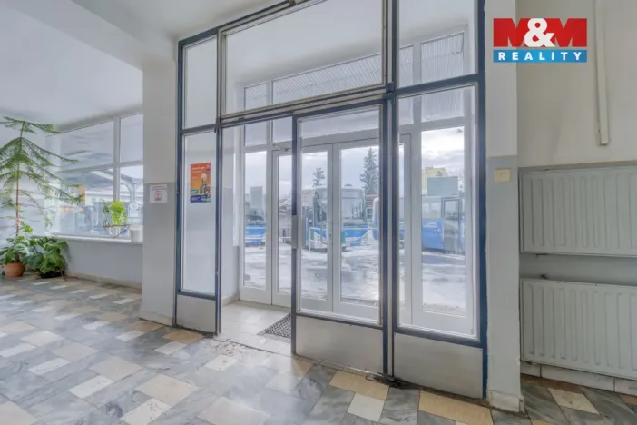 Pronájem obchodního prostoru, Klatovy - Klatovy III, Nádražní, 103 m2