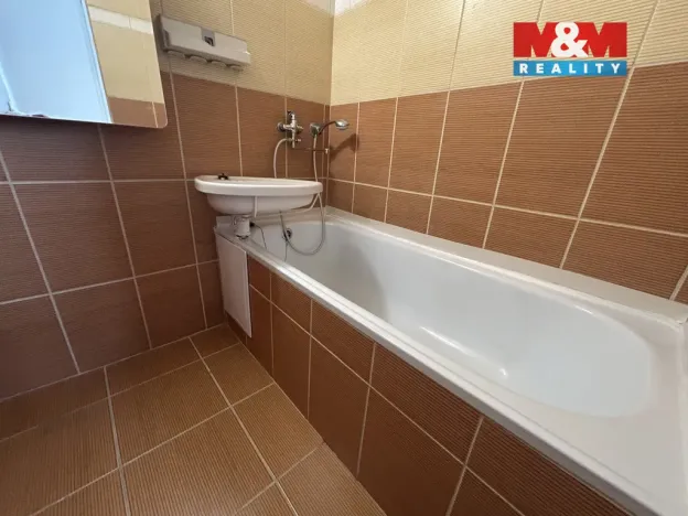 Pronájem bytu 2+1, Ústí nad Labem - Severní Terasa, Pod Parkem, 61 m2