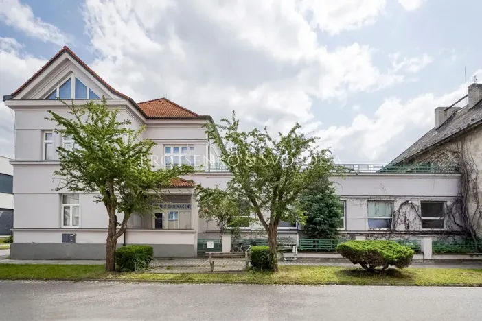 Prodej ordinace, Bechyně, Čechova, 660 m2