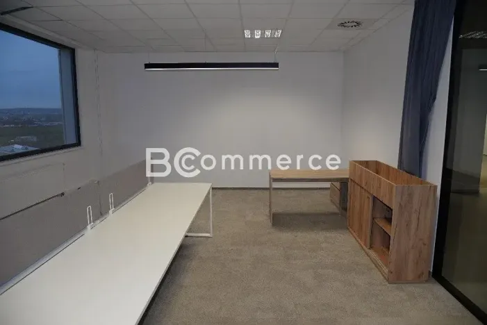 Pronájem kanceláře, Brno, Vídeňská, 380 m2