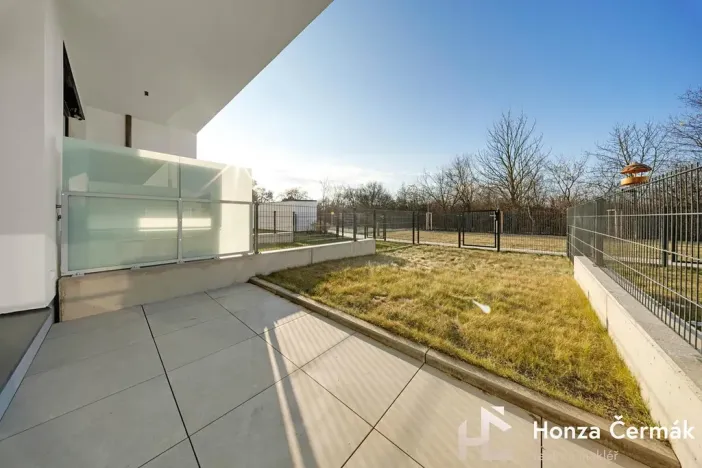 Pronájem bytu 1+kk, Brno, 35 m2