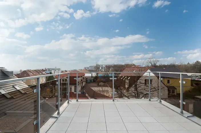 Pronájem bytu 3+kk, Praha - Prosek, U proseckého kostela, 100 m2