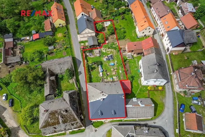 Prodej vícegeneračního domu, Úterý, 677 m2