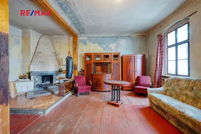 Prodej vícegeneračního domu, Úterý, 677 m2