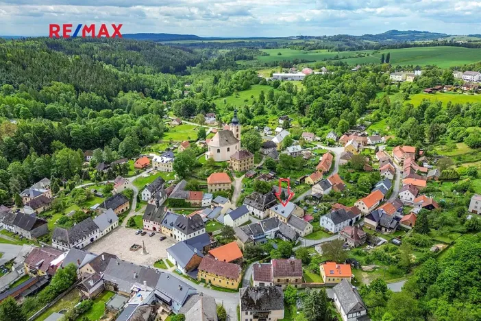 Prodej rodinného domu, Úterý, 677 m2