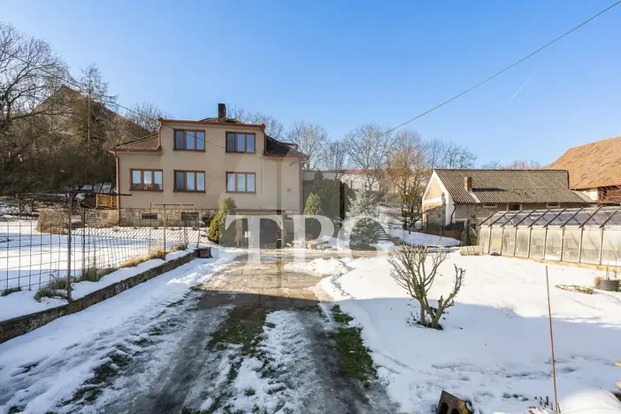 Prodej rodinného domu, Vyšehořovice, 330 m2