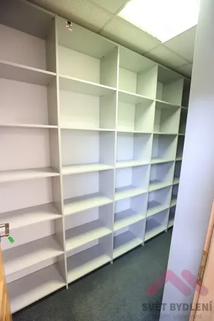 Pronájem kanceláře, Praha - Libeň, Voctářova, 117 m2