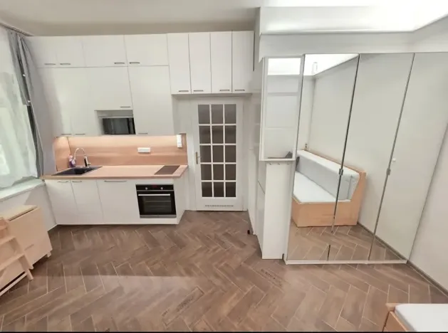 Pronájem bytu 1+kk, Praha - Holešovice, Františka Křížka, 26 m2