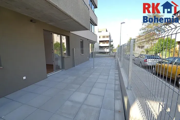 Pronájem bytu 2+kk, Praha - Michle, Hadovitá, 51 m2