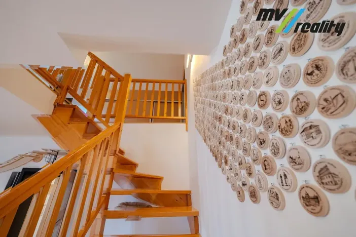 Prodej bytu 4+kk, Milovice, Kaštanová, 131 m2