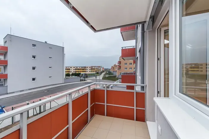 Pronájem bytu 2+kk, Praha - Kyje, Sicherova, 50 m2