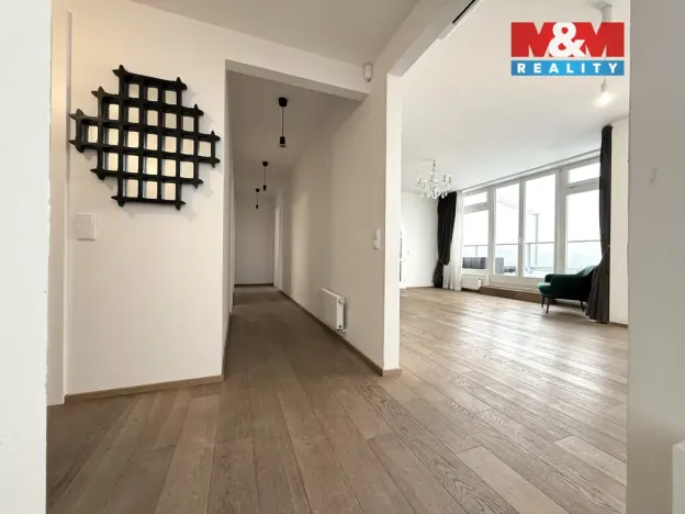 Pronájem bytu 3+kk, Dolní Břežany, Náměstí Na Sádkách, 91 m2