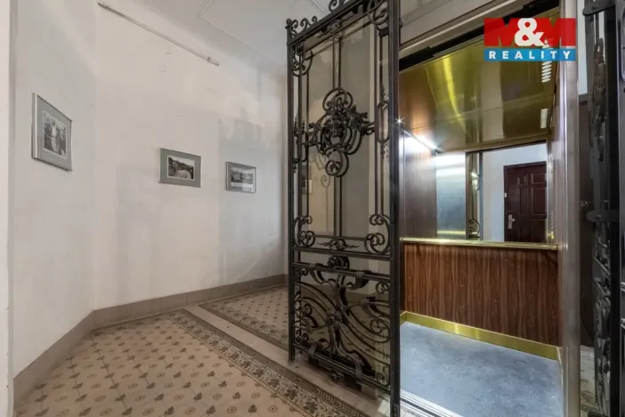 Prodej bytu 3+kk, Karlovy Vary, Krále Jiřího, 74 m2