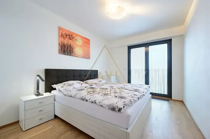 Pronájem bytu 3+kk, Praha - Žižkov, Olšanská, 86 m2