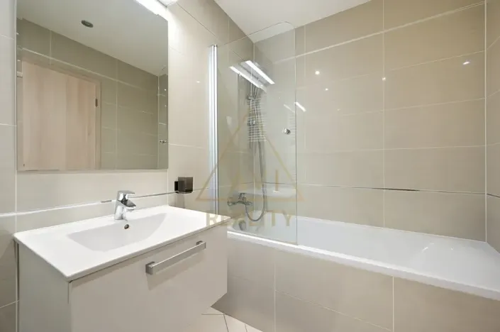 Pronájem bytu 3+kk, Praha - Žižkov, Olšanská, 86 m2