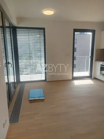 Pronájem bytu 2+kk, Praha - Hodkovičky, Šenácká, 56 m2