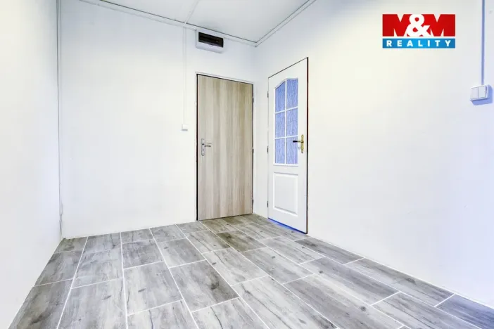 Pronájem bytu 2+1, Rovná, 67 m2