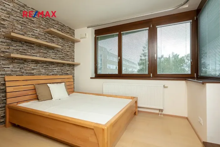 Pronájem bytu 3+kk, Praha - Hlubočepy, Devonská, 64 m2