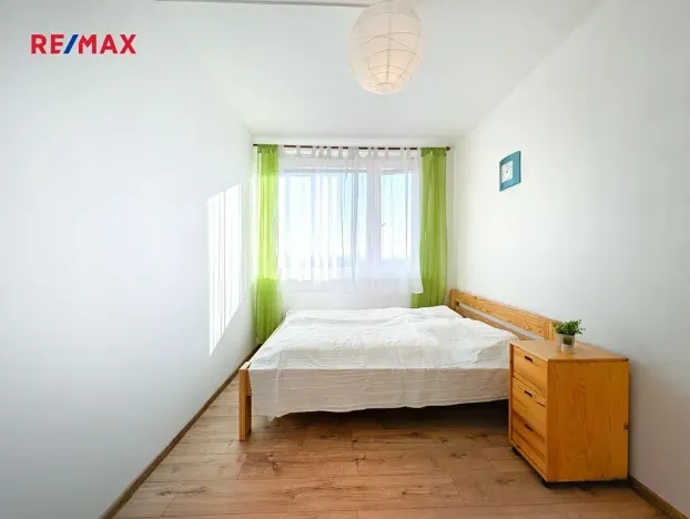 Pronájem bytu 1+kk, Praha - Černý Most, Doležalova, 33 m2