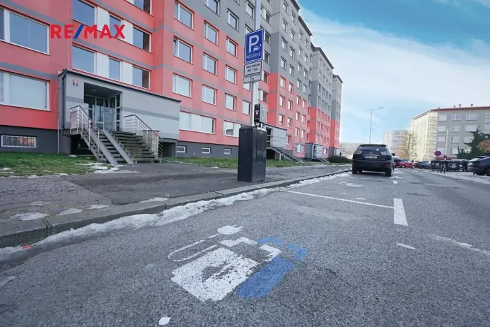 Pronájem bytu 1+kk, Praha - Černý Most, Doležalova, 33 m2