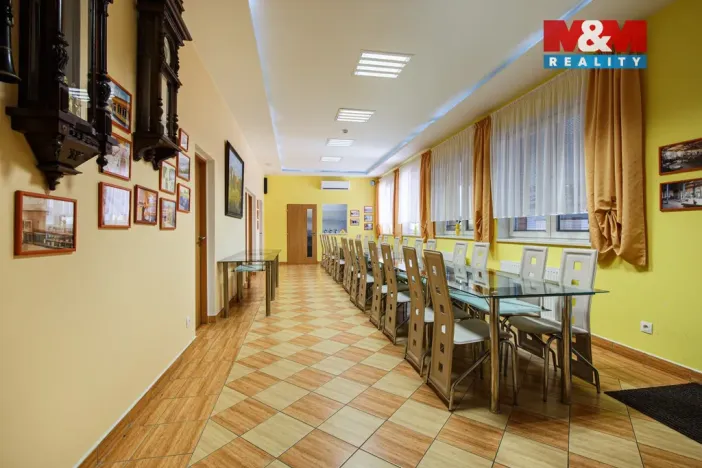 Pronájem restaurace, Vřesina, Ovocná, 635 m2