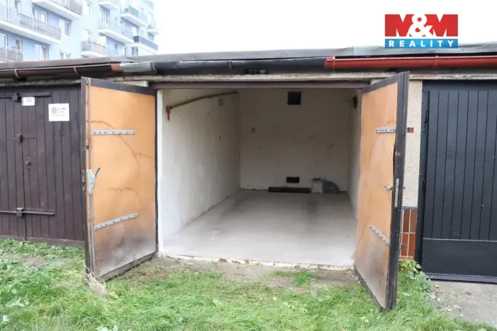 Pronájem garáže, Praha, Novobohdalecká, 18 m2