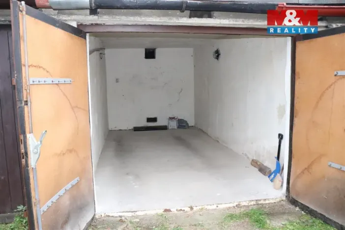 Pronájem garáže, Praha, Novobohdalecká, 18 m2