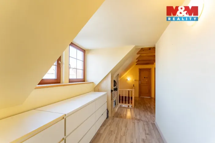 Prodej rodinného domu, Zlonice - Vyšínek, 244 m2