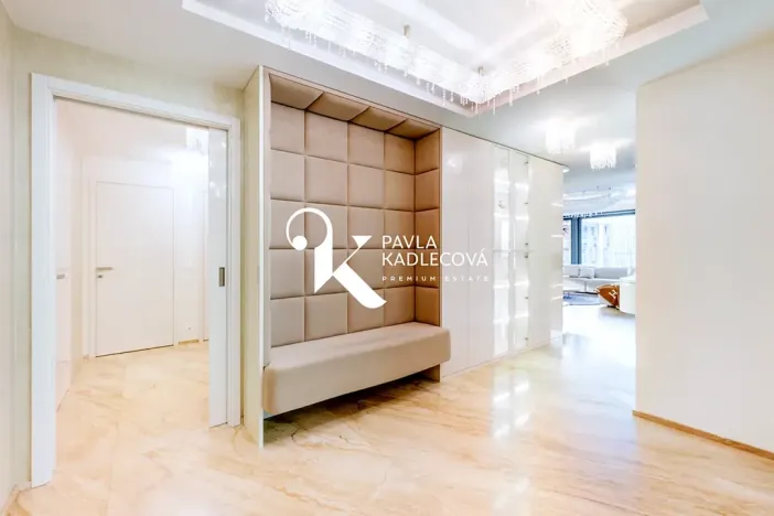 Prodej bytu 4+kk, Praha - Karlín, Karolinská, 200 m2