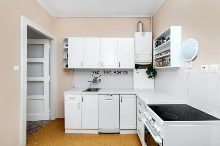 Prodej bytu 3+1, Liberec - Liberec V-Kristiánov, Husova, 90 m2