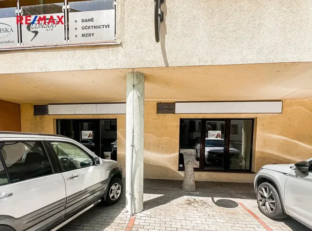 Prodej obchodního prostoru, Uherské Hradiště, Dlouhá, 75 m2