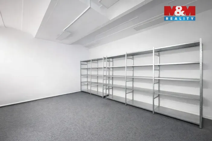 Pronájem kanceláře, Praha - Karlín, Sokolovská, 162 m2