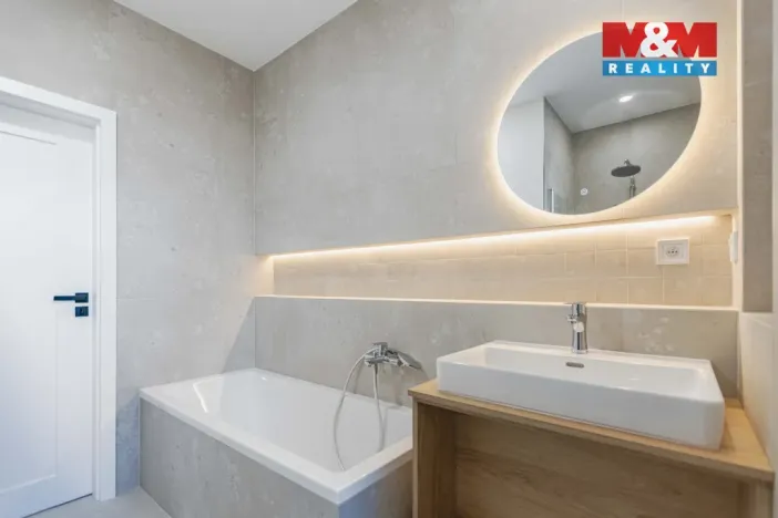 Prodej bytu 2+kk, Klatovy - Klatovy II, Dukelská, 63 m2