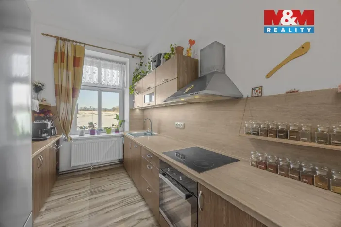 Prodej bytu 3+1, Meziměstí, 5. května, 72 m2