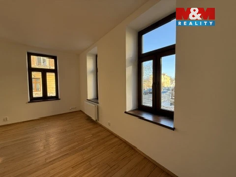 Pronájem bytu 1+1, Jablonec nad Nisou, V Luzích, 50 m2